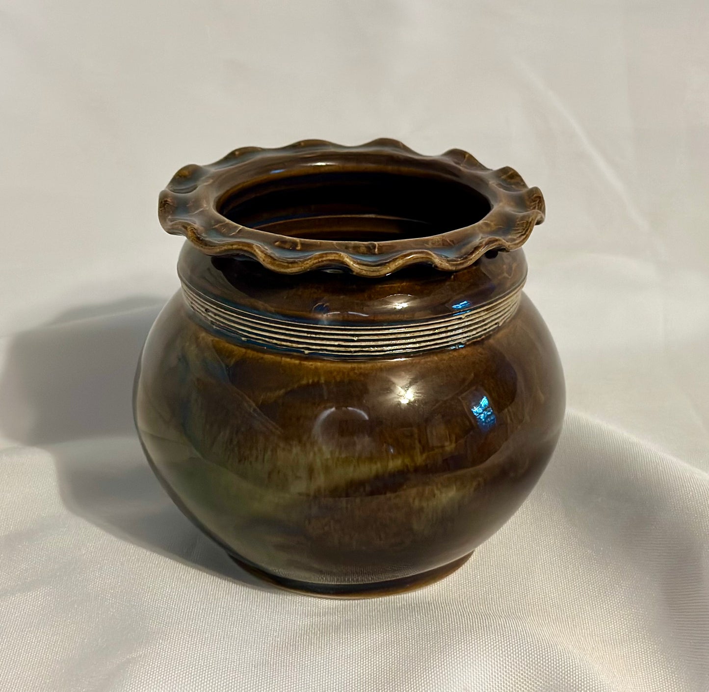 Chestnut Clay - Fluted jar