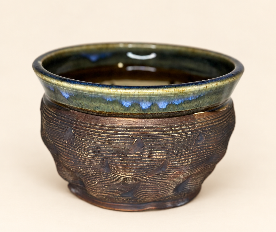 Gilded Ridge - 7” Flowerpot